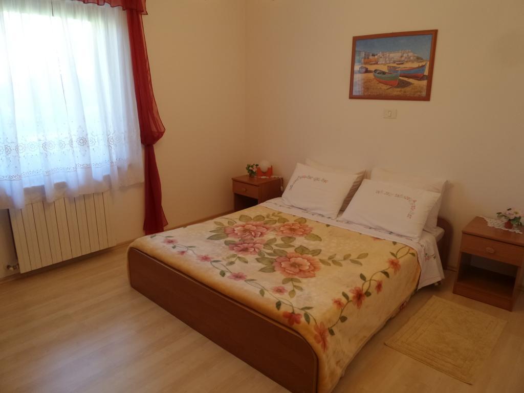 Apartmani Lina Umag Exterior foto