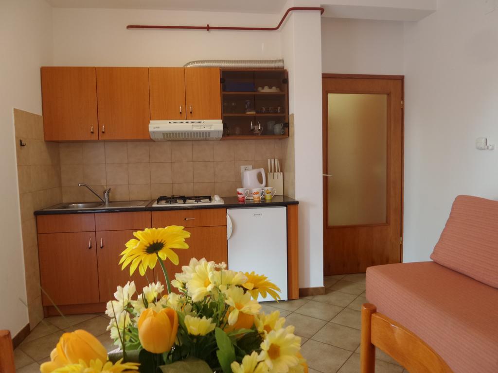 Apartmani Lina Umag Exterior foto
